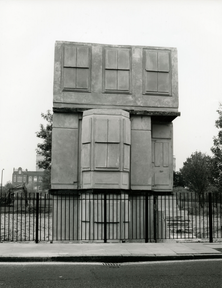 Rachel Whiteread
Untitled (House),&amp;nbsp;1993
Concrete, wood and steel (Destroyed on January 11, 1994)
Installation London, England. Commissioned by Artangel.&amp;nbsp;Sponsored by Beck&amp;#39;s.