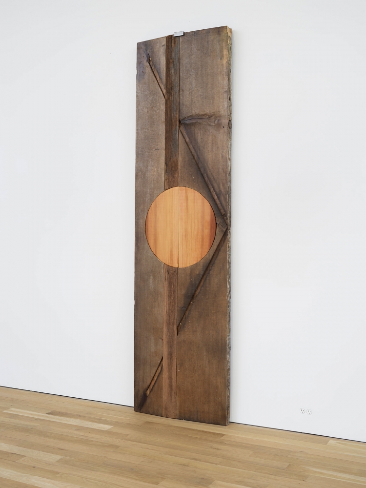 Oscar Tuazon
ON NO, 2021
Spruce and cedar
108 x 30 x 4 inches
(274.3 x 76.2 x 10.2 cm)