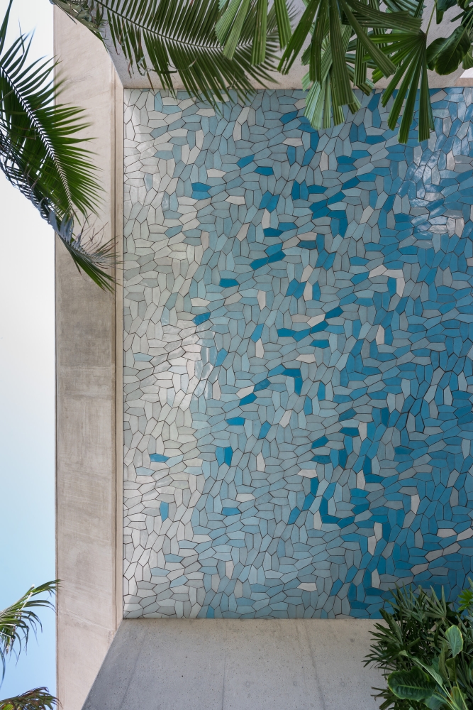 Sarah Crowner
Ceiling (Stretched Pentagons), 2022
Glazed terracotta tiles, plywood, aluminum, mortar, grout
Dimensions variable
Valhalla at Punta Mita, Mexico
Architecture by Tatiana Bilbao Studio
​​​​​​​Photography by Luis Gallardo / LGM Studio Mexico City