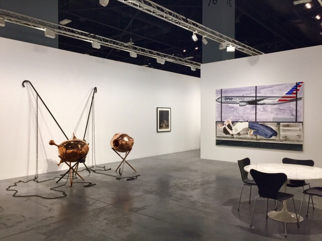 Luhring Augustine

Art Basel Miami Beach, Booth E11

Installation view

2018