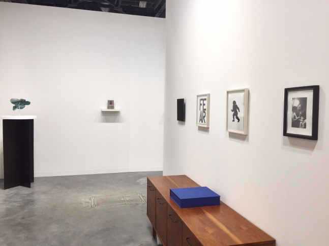Luhring Augustine

Art Basel Miami Beach, Booth E11

Installation view

2017